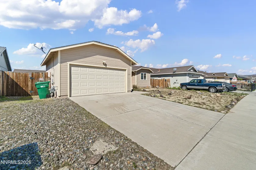 1115 Herron, Fernley, Nevada 89408, 3 Bedrooms Bedrooms, ,2 BathroomsBathrooms,Residential,Residential,Herron,260003205