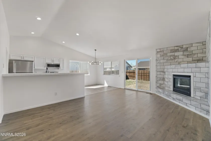 1115 Herron, Fernley, Nevada 89408, 3 Bedrooms Bedrooms, ,2 BathroomsBathrooms,Residential,Residential,Herron,260003205