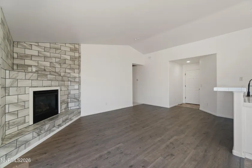 1115 Herron, Fernley, Nevada 89408, 3 Bedrooms Bedrooms, ,2 BathroomsBathrooms,Residential,Residential,Herron,260003205