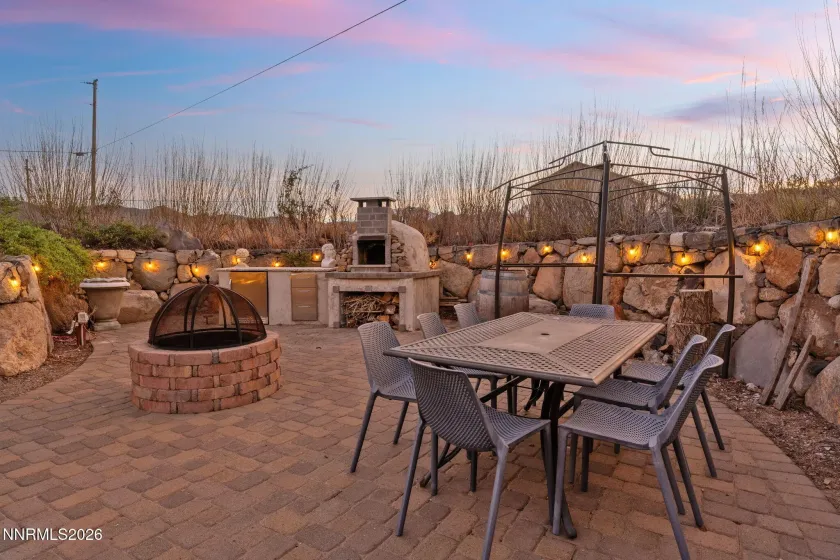 2220 Whites Creek, Reno, Nevada 89511, 5 Bedrooms Bedrooms, ,4 BathroomsBathrooms,Residential,Residential,Whites Creek,260003207