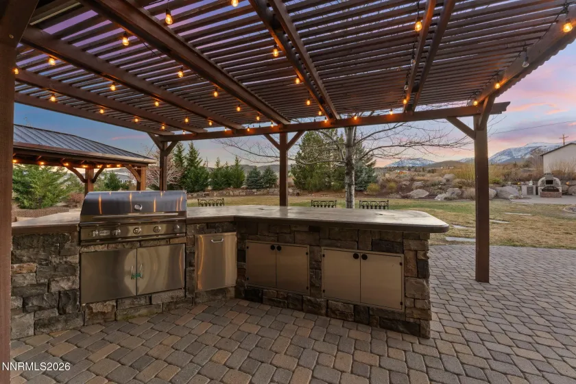 2220 Whites Creek, Reno, Nevada 89511, 5 Bedrooms Bedrooms, ,4 BathroomsBathrooms,Residential,Residential,Whites Creek,260003207