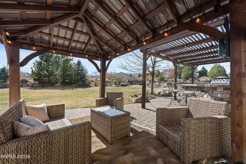 2220 Whites Creek, Reno, Nevada 89511, 5 Bedrooms Bedrooms, ,4 BathroomsBathrooms,Residential,Residential,Whites Creek,260003207