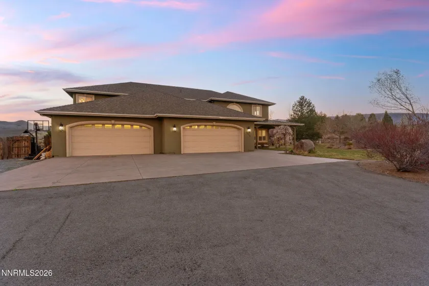 2220 Whites Creek, Reno, Nevada 89511, 5 Bedrooms Bedrooms, ,4 BathroomsBathrooms,Residential,Residential,Whites Creek,260003207