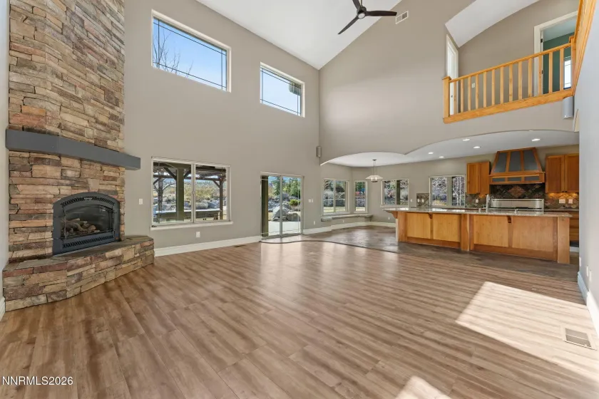 2220 Whites Creek, Reno, Nevada 89511, 5 Bedrooms Bedrooms, ,4 BathroomsBathrooms,Residential,Residential,Whites Creek,260003207