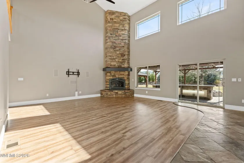 2220 Whites Creek, Reno, Nevada 89511, 5 Bedrooms Bedrooms, ,4 BathroomsBathrooms,Residential,Residential,Whites Creek,260003207