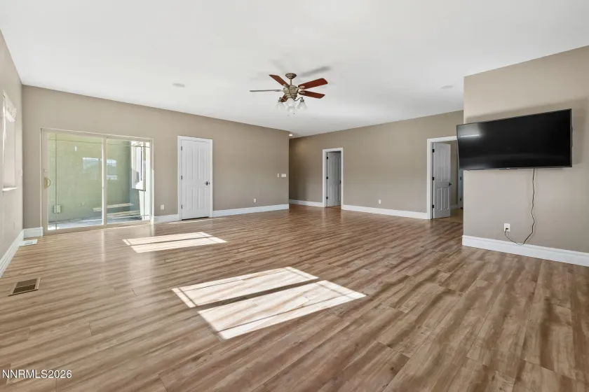 2220 Whites Creek, Reno, Nevada 89511, 5 Bedrooms Bedrooms, ,4 BathroomsBathrooms,Residential,Residential,Whites Creek,260003207