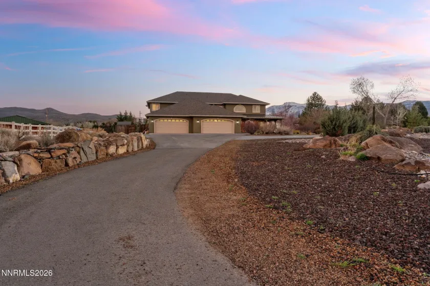 2220 Whites Creek, Reno, Nevada 89511, 5 Bedrooms Bedrooms, ,4 BathroomsBathrooms,Residential,Residential,Whites Creek,260003207