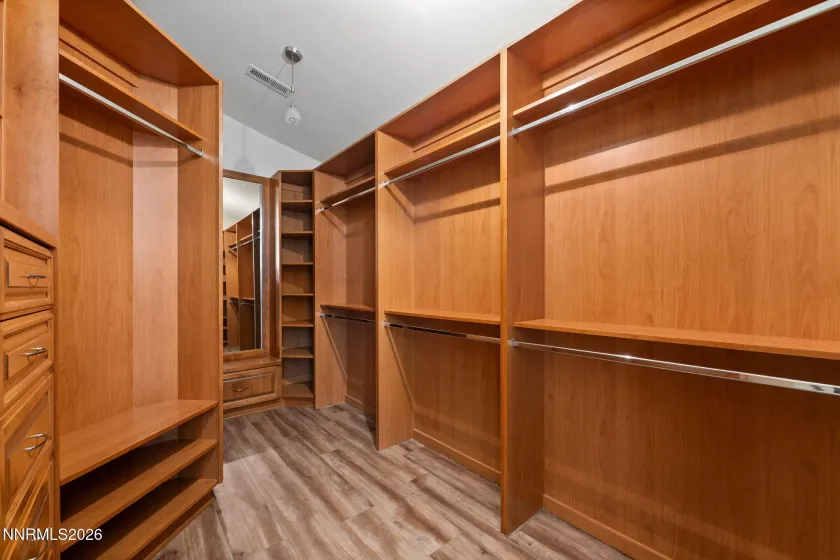 2220 Whites Creek, Reno, Nevada 89511, 5 Bedrooms Bedrooms, ,4 BathroomsBathrooms,Residential,Residential,Whites Creek,260003207