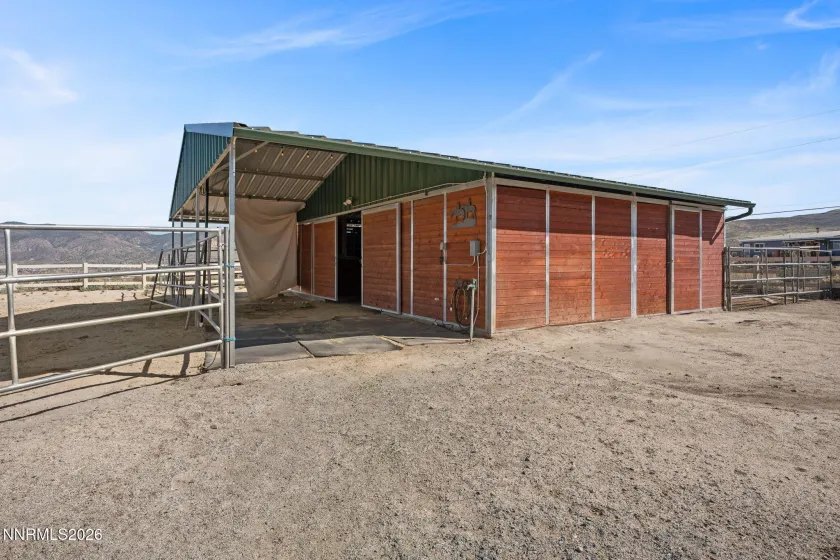 2220 Whites Creek, Reno, Nevada 89511, 5 Bedrooms Bedrooms, ,4 BathroomsBathrooms,Residential,Residential,Whites Creek,260003207