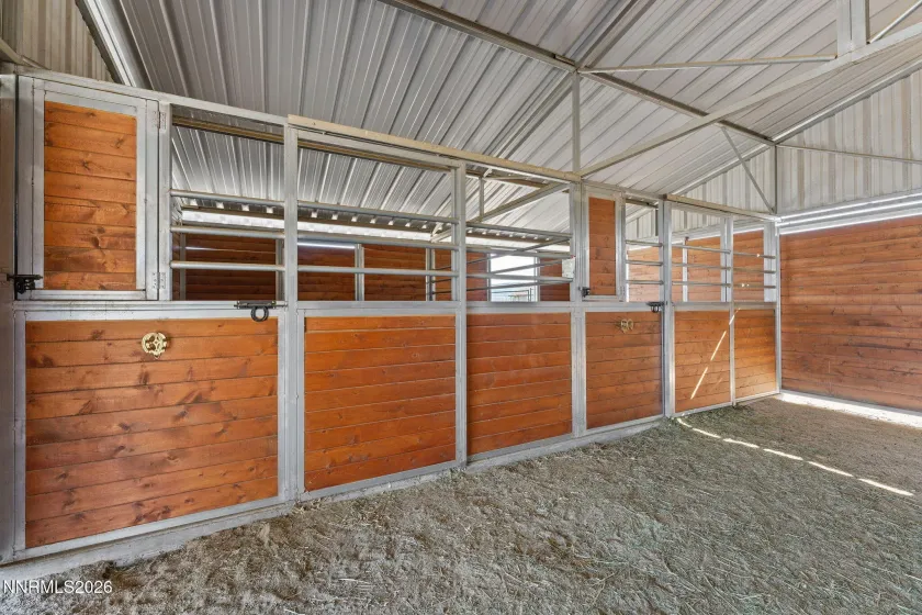 2220 Whites Creek, Reno, Nevada 89511, 5 Bedrooms Bedrooms, ,4 BathroomsBathrooms,Residential,Residential,Whites Creek,260003207