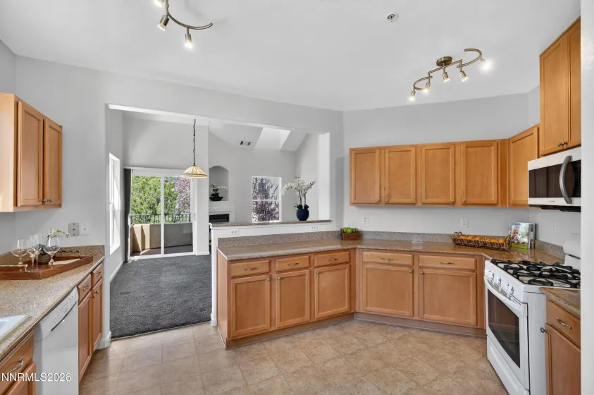 17000 Wedge, Reno, Nevada 89511, 2 Bedrooms Bedrooms, ,2 BathroomsBathrooms,Residential,Residential,Wedge,260003211