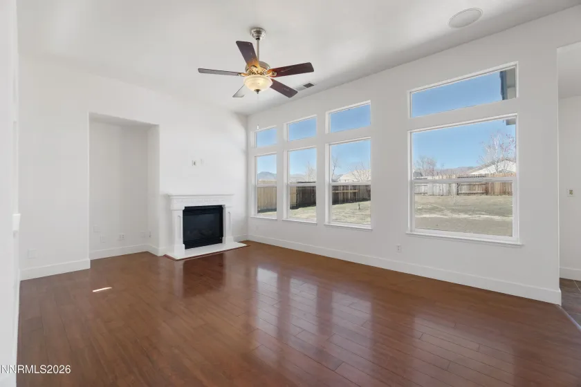 1502 Riverpark, Dayton, Nevada 89403, 3 Bedrooms Bedrooms, ,2 BathroomsBathrooms,Residential,Residential,Riverpark,260003191