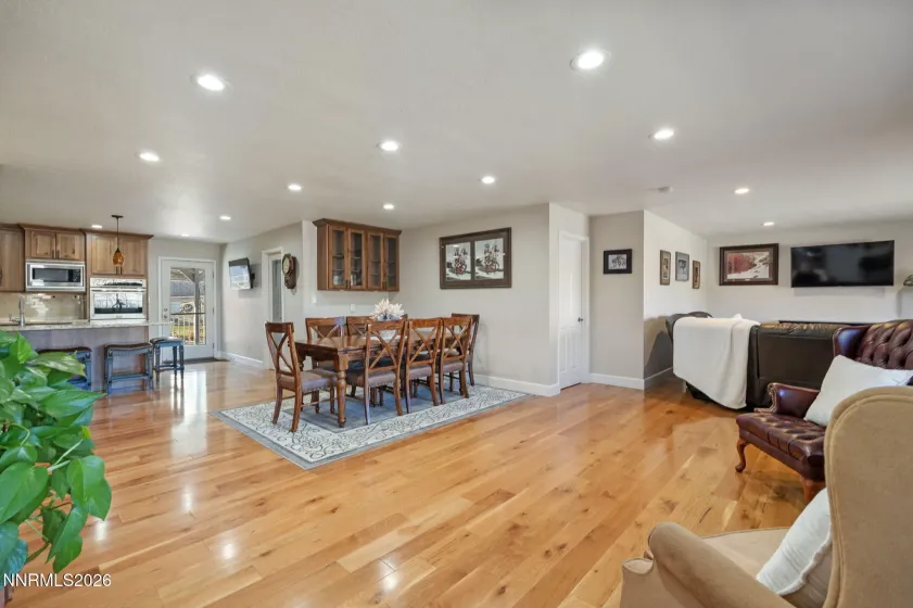 17165 Virginia, Reno, Nevada 89521, 4 Bedrooms Bedrooms, ,3 BathroomsBathrooms,Residential,Residential,Virginia,260003213