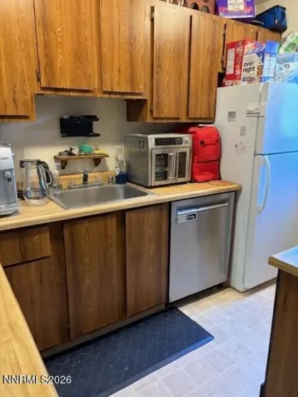 4380 Matich, Reno, Nevada 89502, 1 Bedroom Bedrooms, ,1 BathroomBathrooms,Residential,Residential,Matich,260003219