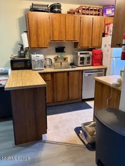 4380 Matich, Reno, Nevada 89502, 1 Bedroom Bedrooms, ,1 BathroomBathrooms,Residential,Residential,Matich,260003219