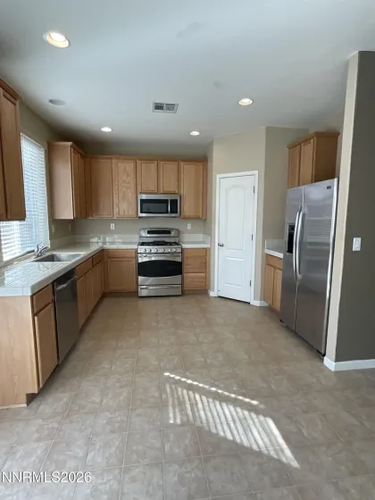 7240 Windswept, Sparks, Nevada 89436, 4 Bedrooms Bedrooms, ,3 BathroomsBathrooms,Residential Lease,Manufactured,Windswept,260003224