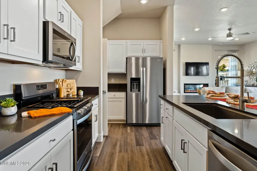 182 Silver Peak, Carson City, Nevada 89701, 3 Bedrooms Bedrooms, ,3 BathroomsBathrooms,Residential,Residential,Silver Peak,260003232