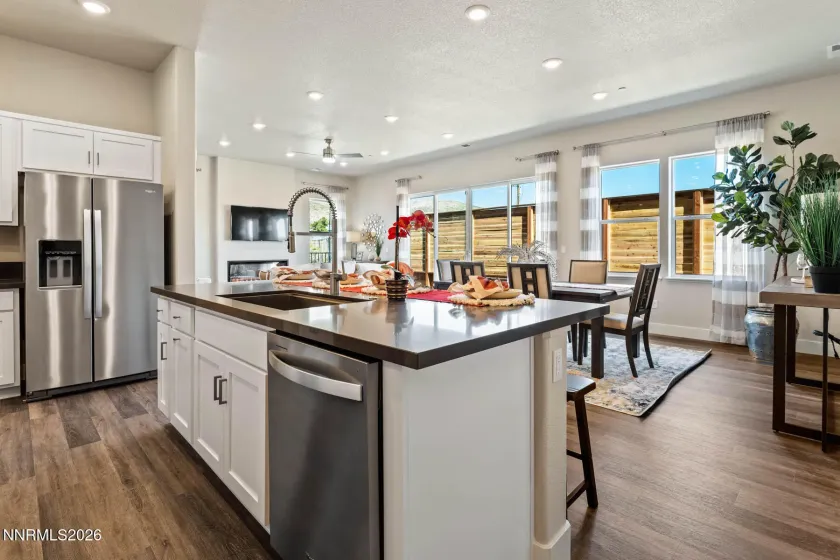 182 Silver Peak, Carson City, Nevada 89701, 3 Bedrooms Bedrooms, ,3 BathroomsBathrooms,Residential,Residential,Silver Peak,260003232