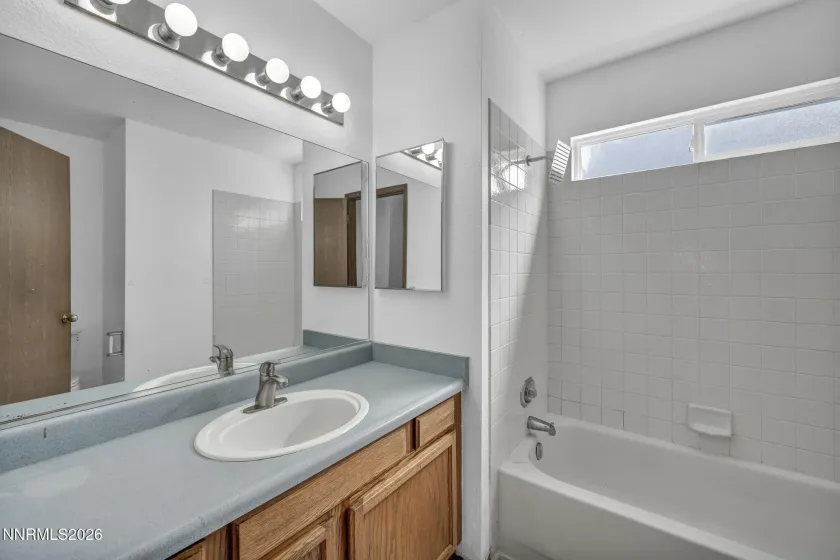 180 Monumental, Sparks, Nevada 89436, 3 Bedrooms Bedrooms, ,2 BathroomsBathrooms,Residential,Residential,Monumental,260003233