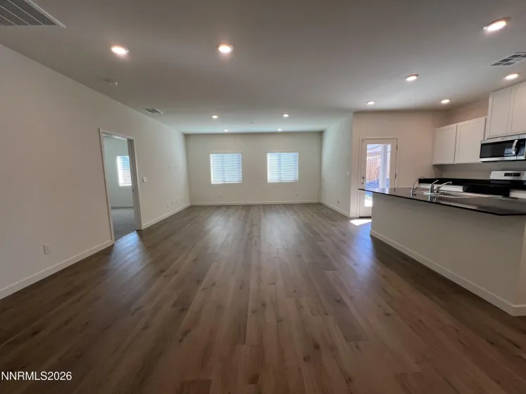 4579 Mifflin, Fernley, Nevada 89408, 3 Bedrooms Bedrooms, ,2 BathroomsBathrooms,Residential,Residential,Mifflin,260003241