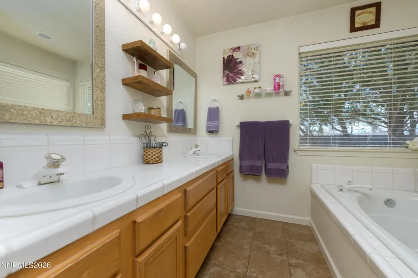 Primary bath with jetted tub and seperate shower