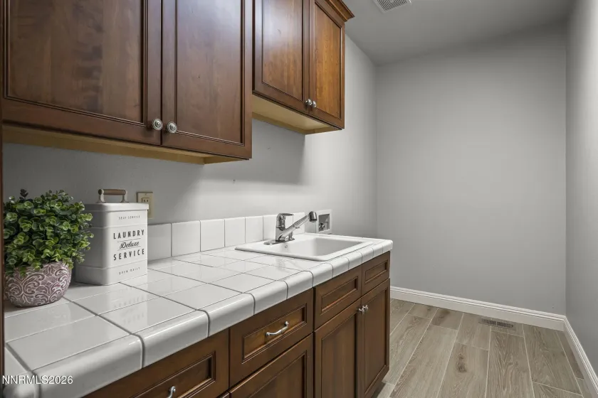 5010 Eaglesham, Reno, Nevada 89519, 3 Bedrooms Bedrooms, ,3 BathroomsBathrooms,Residential,Residential,Eaglesham,260003245