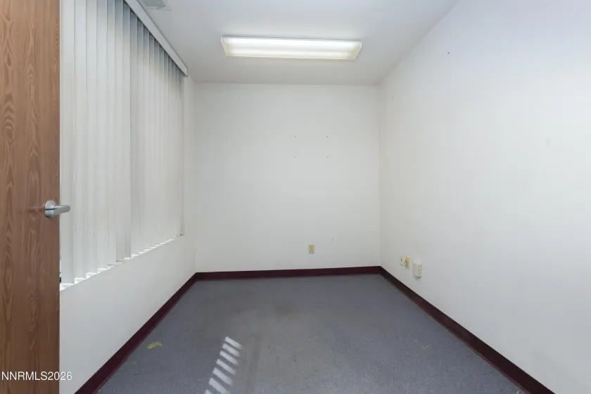 2562 Silver State, Minden, Nevada 89423, ,Commercial Sale,Residential,Silver State,260003247