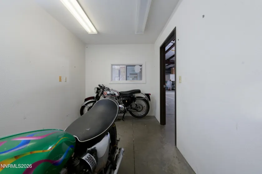 2562 Silver State, Minden, Nevada 89423, ,Commercial Sale,Residential,Silver State,260003247