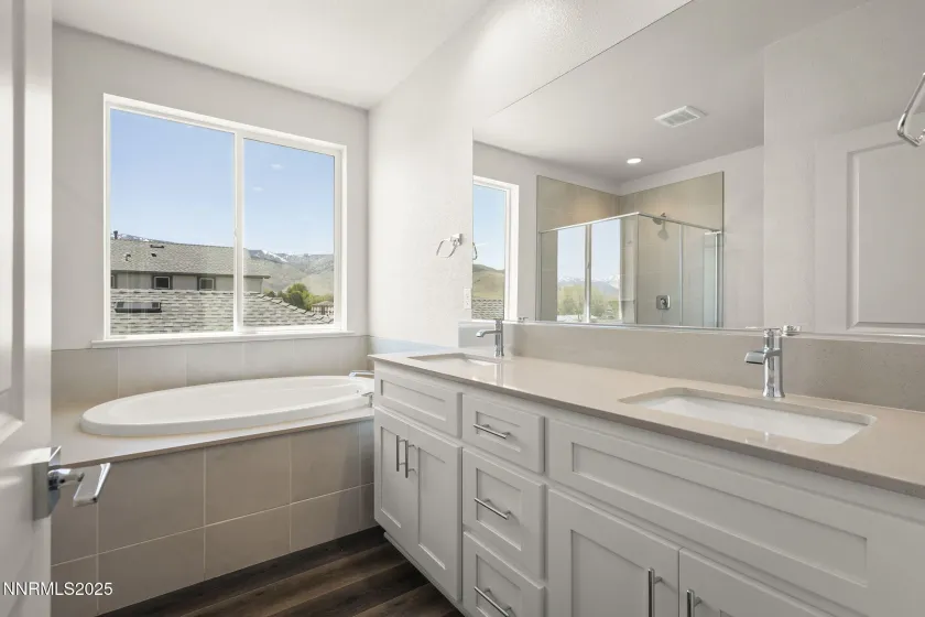 1248 Grove, Carson City, Nevada 89701, 4 Bedrooms Bedrooms, ,4 BathroomsBathrooms,Residential,Residential,Grove,250057660