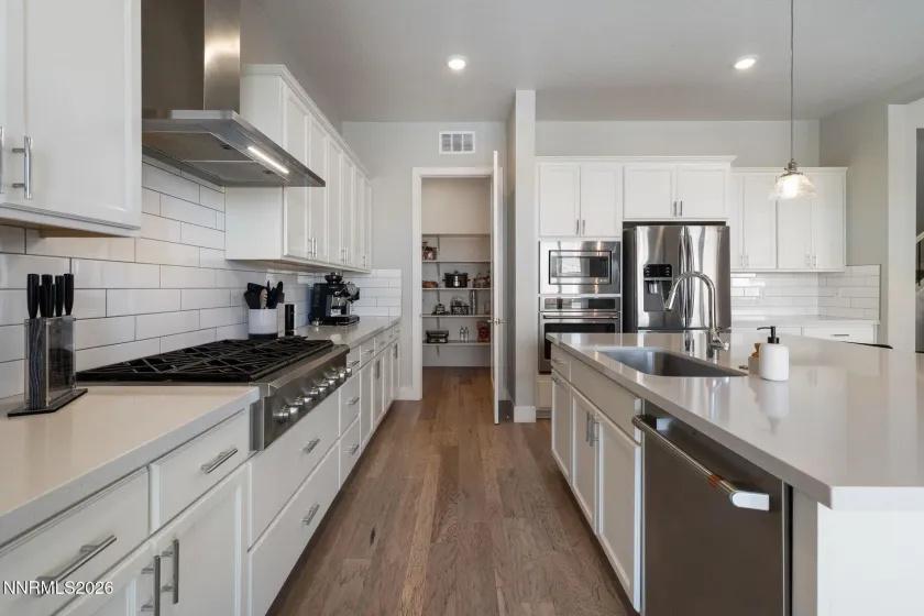 911 Solarium, Reno, Nevada 89511, 3 Bedrooms Bedrooms, ,4 BathroomsBathrooms,Residential,Residential,Solarium,260003257