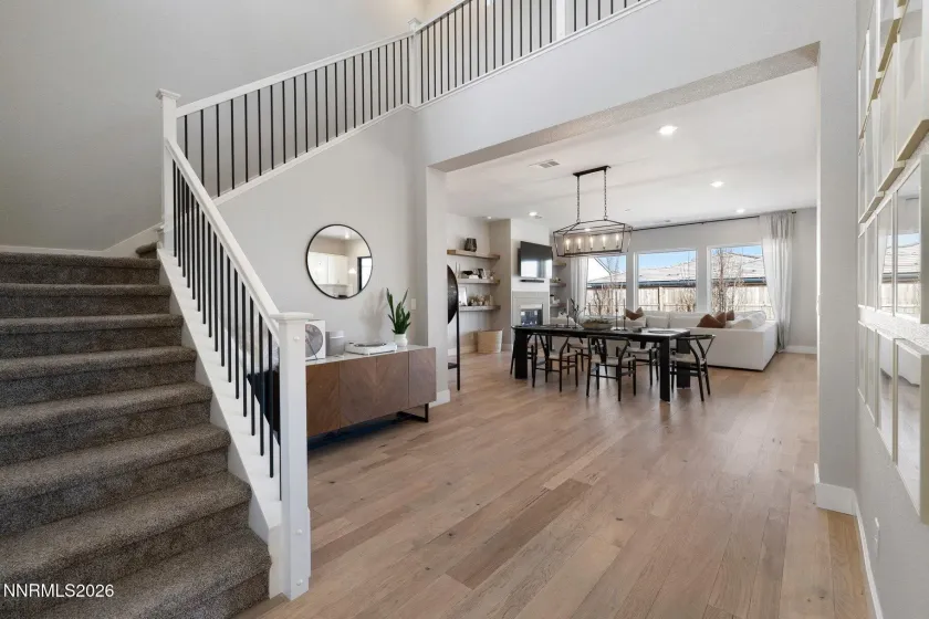 911 Solarium, Reno, Nevada 89511, 3 Bedrooms Bedrooms, ,4 BathroomsBathrooms,Residential,Residential,Solarium,260003257