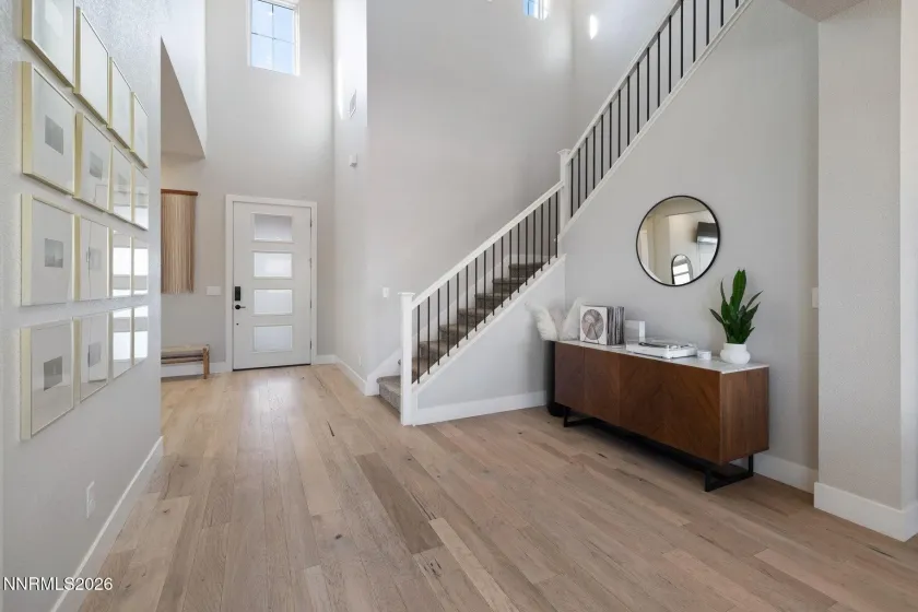 911 Solarium, Reno, Nevada 89511, 3 Bedrooms Bedrooms, ,4 BathroomsBathrooms,Residential,Residential,Solarium,260003257