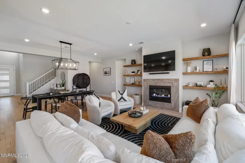 911 Solarium, Reno, Nevada 89511, 3 Bedrooms Bedrooms, ,4 BathroomsBathrooms,Residential,Residential,Solarium,260003257