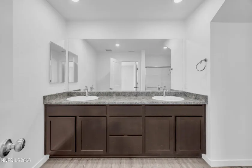 233 Misty, Dayton, Nevada 89403, 3 Bedrooms Bedrooms, ,3 BathroomsBathrooms,Residential,Residential,Misty,260003259