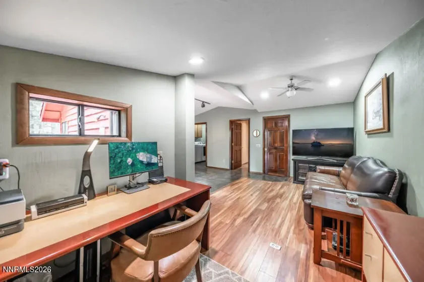 350 Black Pine, Reno, Nevada 89511, 3 Bedrooms Bedrooms, ,3 BathroomsBathrooms,Residential,Residential,Black Pine,260003268