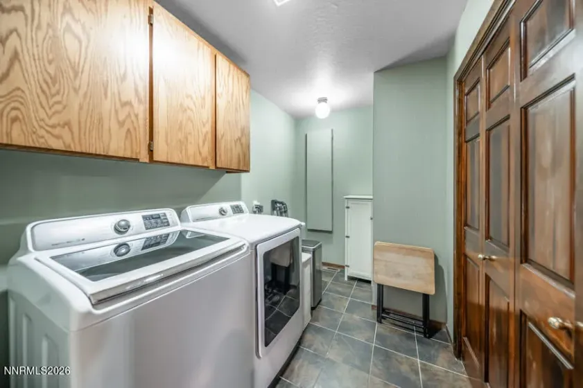 350 Black Pine, Reno, Nevada 89511, 3 Bedrooms Bedrooms, ,3 BathroomsBathrooms,Residential,Residential,Black Pine,260003268