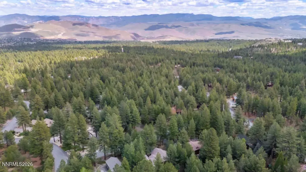 350 Black Pine, Reno, Nevada 89511, 3 Bedrooms Bedrooms, ,3 BathroomsBathrooms,Residential,Residential,Black Pine,260003268