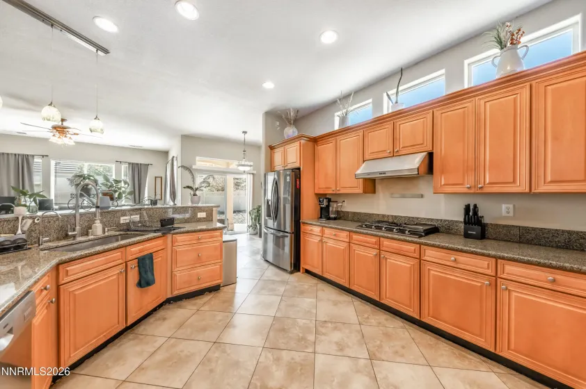 111 Denio, Dayton, Nevada 89403, 3 Bedrooms Bedrooms, ,2 BathroomsBathrooms,Residential,Residential,Denio,260003270