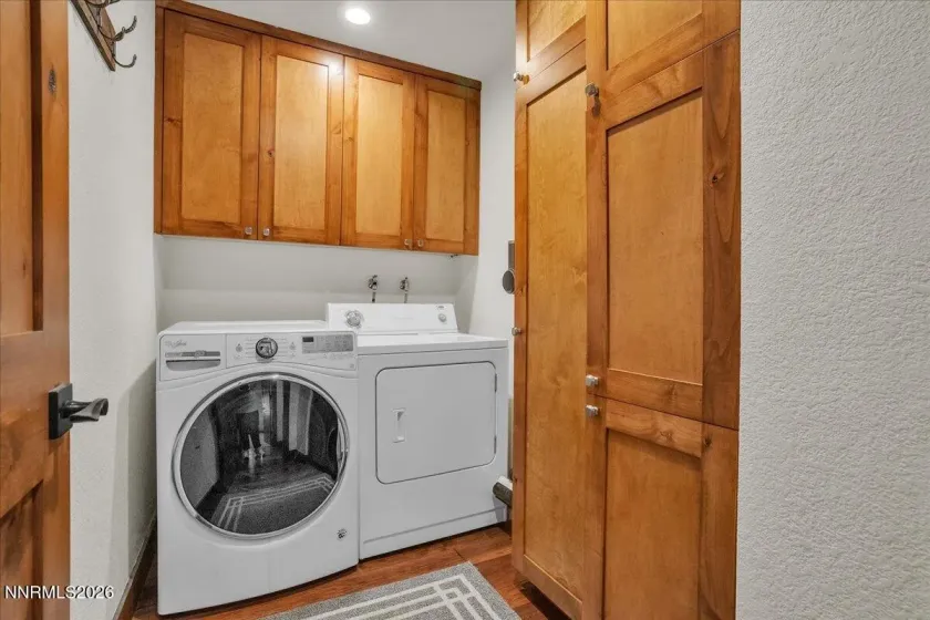 718 Kingsbury Grade, Stateline, Nevada 89449, 2 Bedrooms Bedrooms, ,2 BathroomsBathrooms,Residential,Residential,Kingsbury Grade,260003273