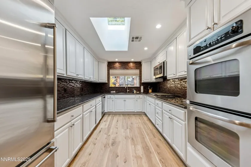 192 Pine Ridge, Stateline, Nevada 89449, 6 Bedrooms Bedrooms, ,4 BathroomsBathrooms,Residential,Residential,Pine Ridge,250058262