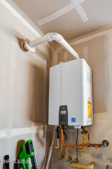 1135 Tamarack, Fallon, Nevada 89406, 3 Bedrooms Bedrooms, ,2 BathroomsBathrooms,Residential,Residential,Tamarack,260003279