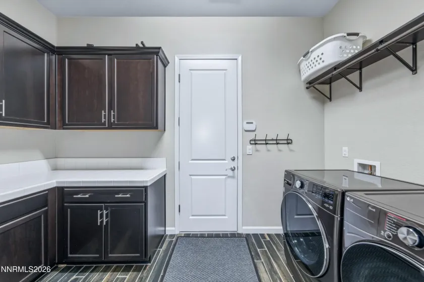 9831 Dyevera, Reno, Nevada 89521, 4 Bedrooms Bedrooms, ,4 BathroomsBathrooms,Residential,Residential,Dyevera,260003281