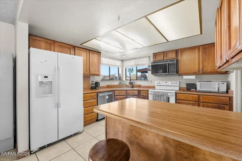 450 Omni, Sparks, Nevada 89441, 3 Bedrooms Bedrooms, ,2 BathroomsBathrooms,Residential,Residential,Omni,260003282