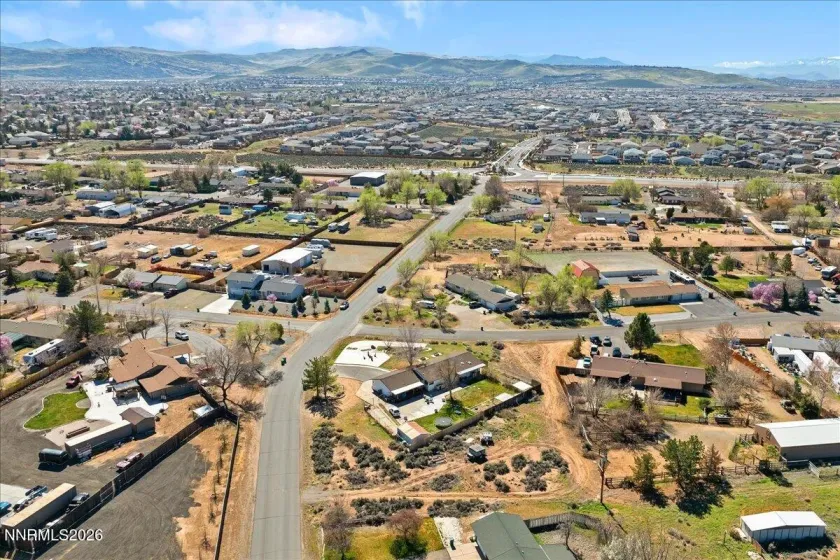 450 Omni, Sparks, Nevada 89441, 3 Bedrooms Bedrooms, ,2 BathroomsBathrooms,Residential,Residential,Omni,260003282