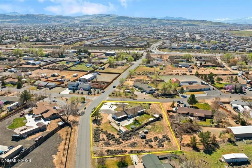 450 Omni, Sparks, Nevada 89441, 3 Bedrooms Bedrooms, ,2 BathroomsBathrooms,Residential,Residential,Omni,260003282