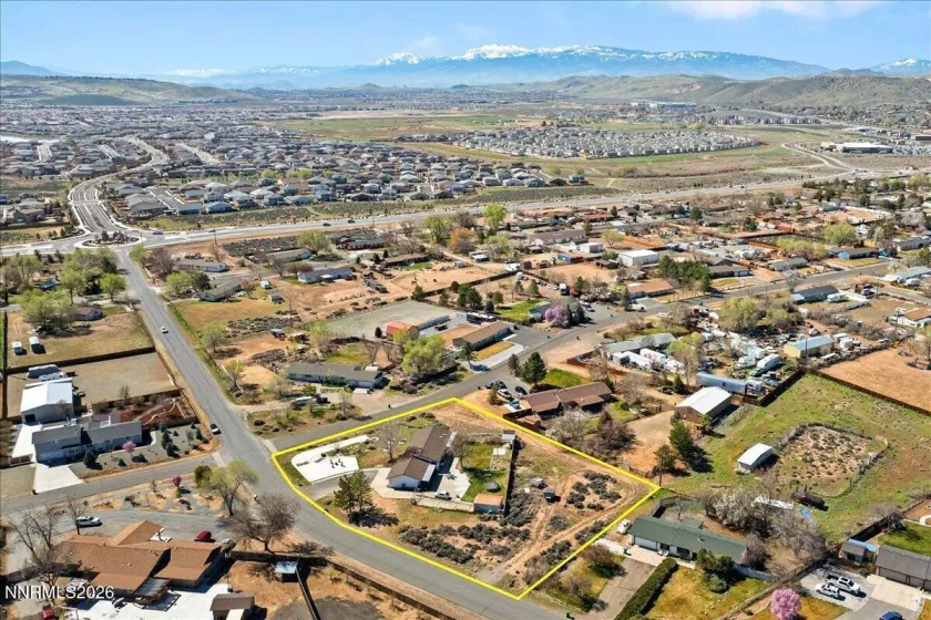 450 Omni, Sparks, Nevada 89441, 3 Bedrooms Bedrooms, ,2 BathroomsBathrooms,Residential,Residential,Omni,260003282