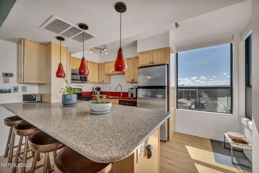 280 Island, Reno, Nevada 89501, 1 Bedroom Bedrooms, ,2 BathroomsBathrooms,Residential,Residential,Island,260003287