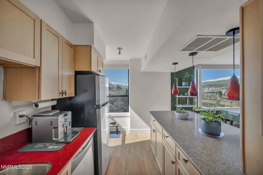 280 Island, Reno, Nevada 89501, 1 Bedroom Bedrooms, ,2 BathroomsBathrooms,Residential,Residential,Island,260003287