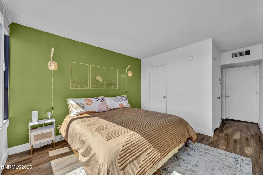 280 Island, Reno, Nevada 89501, 1 Bedroom Bedrooms, ,2 BathroomsBathrooms,Residential,Residential,Island,260003287