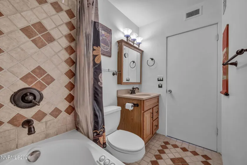 280 Island, Reno, Nevada 89501, 1 Bedroom Bedrooms, ,2 BathroomsBathrooms,Residential,Residential,Island,260003287